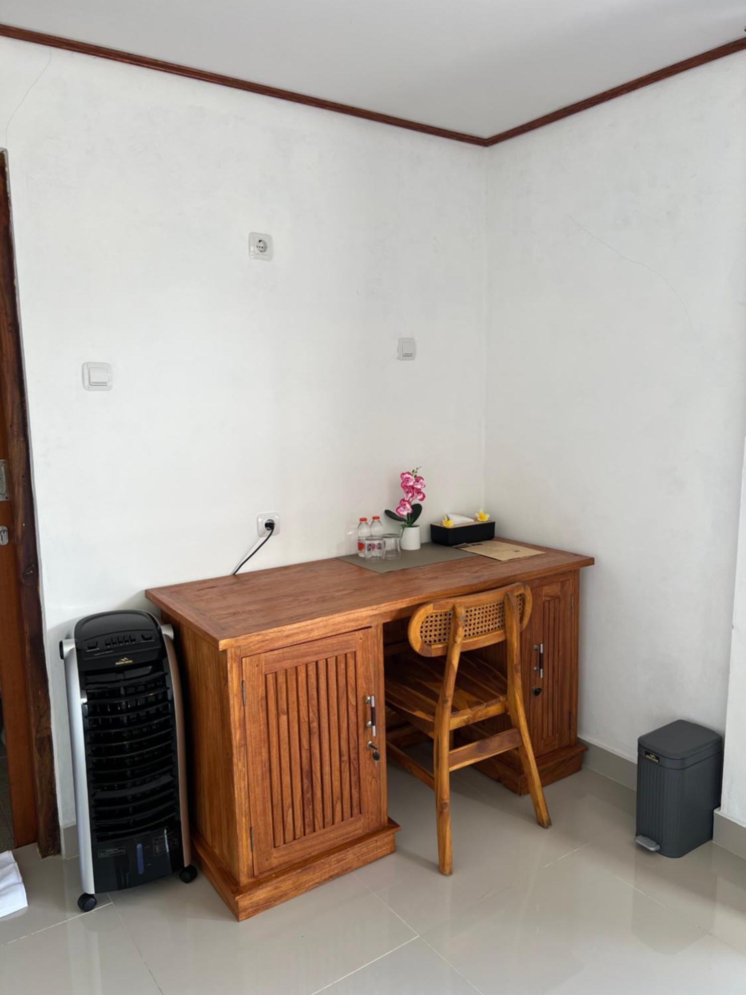 Bisbis House Iseh Village Wisma tamu Selat