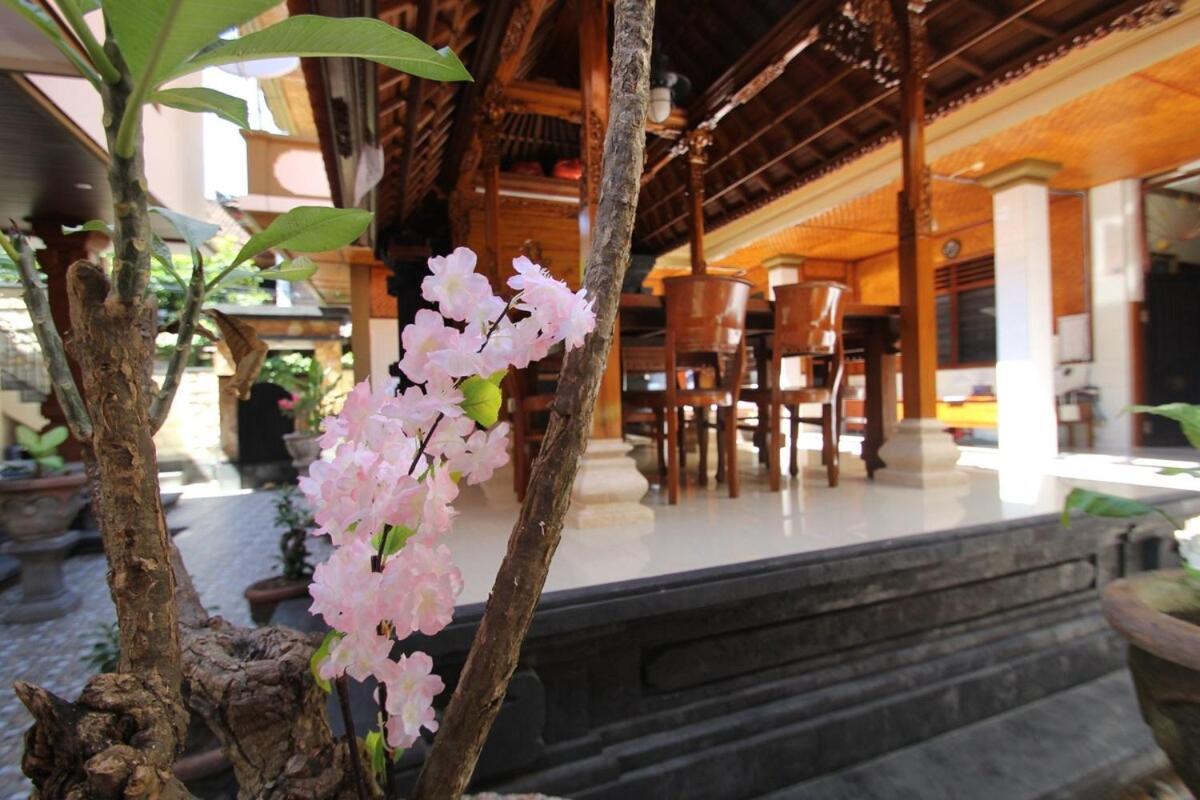 Homestay Kempu Taman Ayu I *