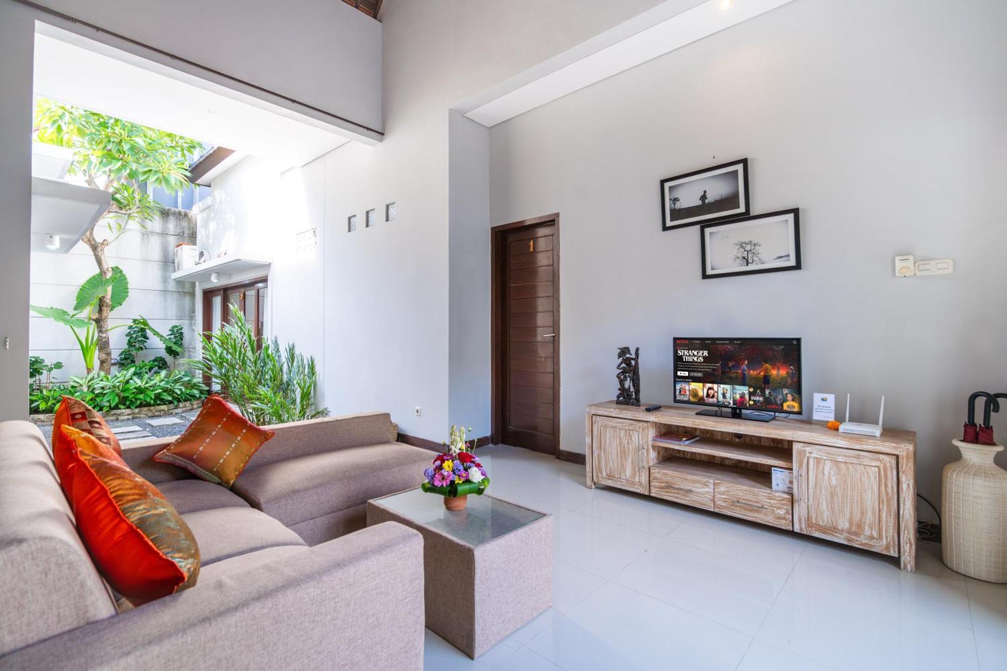 Sebelas Legian Villa Seminyak (Bali)