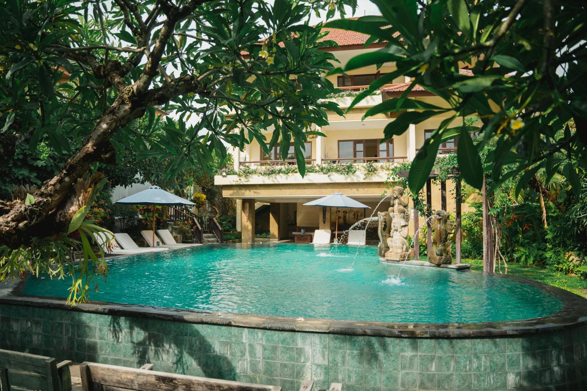 Sri Phala & 4* Sanur (Bali)
