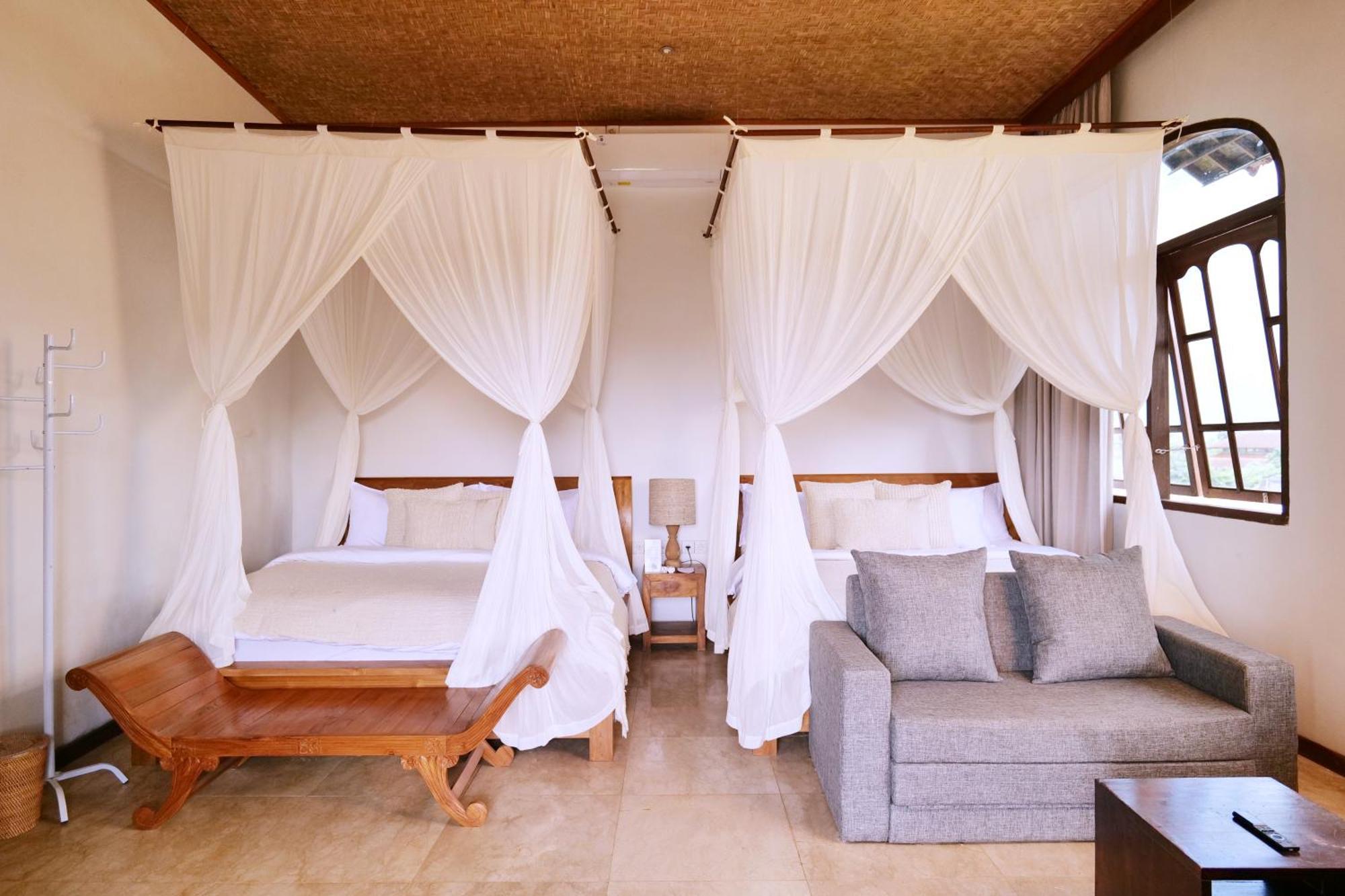 Gayatri Hotel