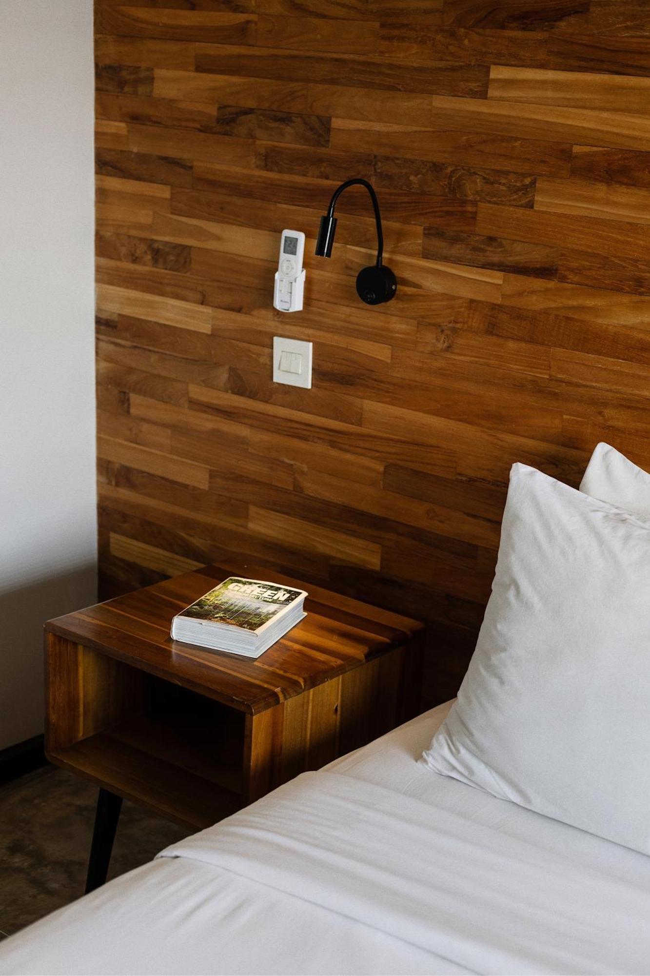 Hotel Surf