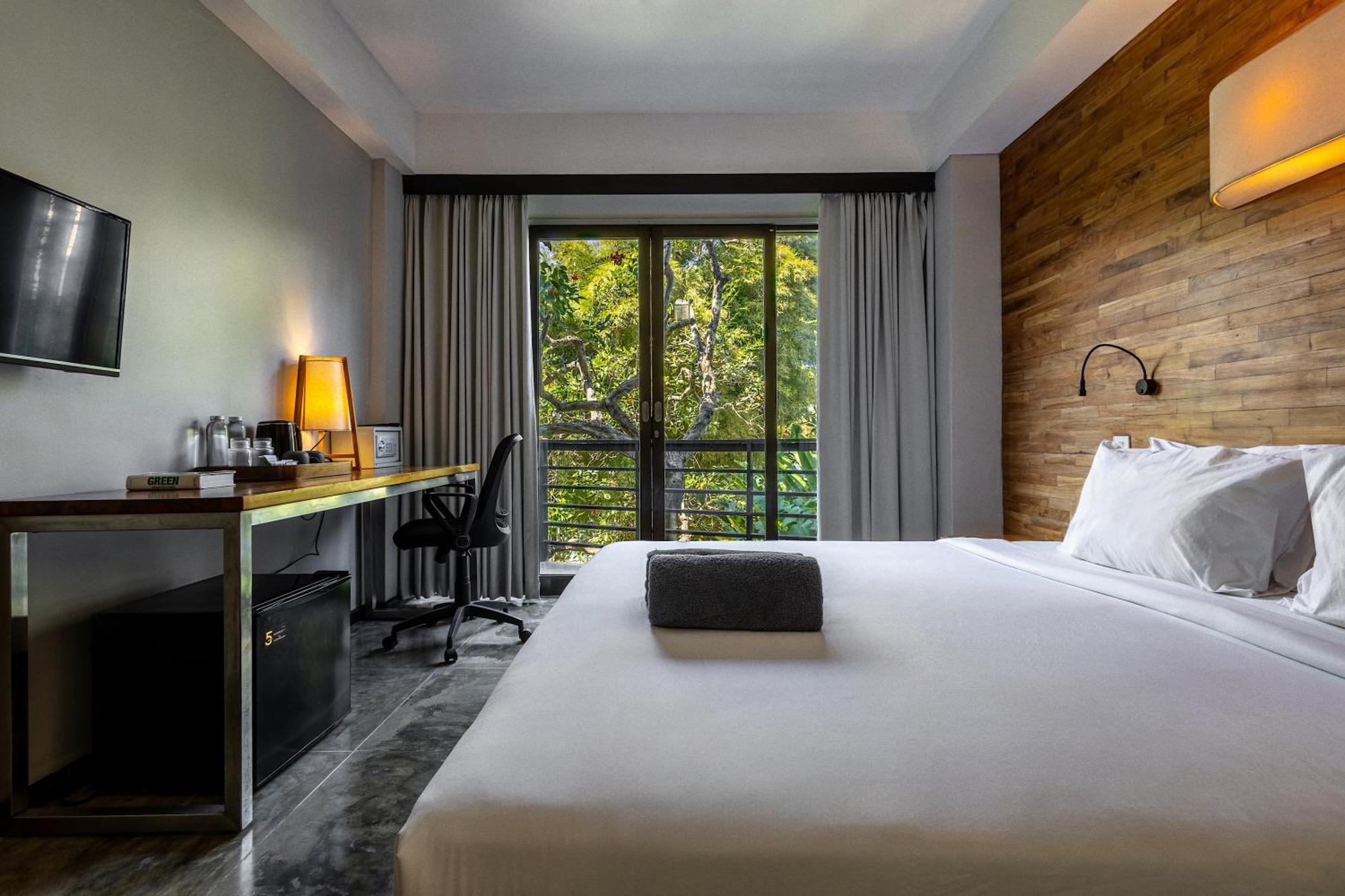 Hotel Surf 4*