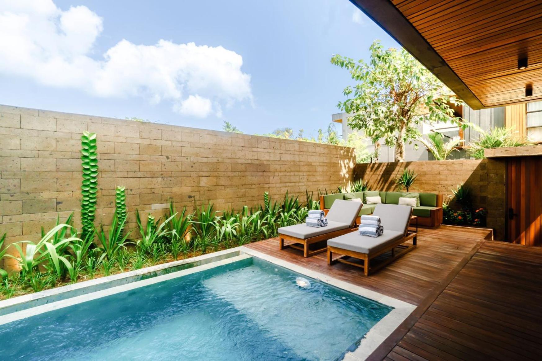 Secana Beachtown & Residences Resort 5*