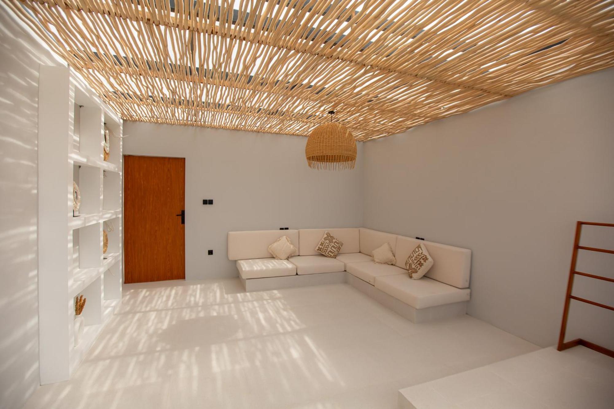 Rahya Complex *