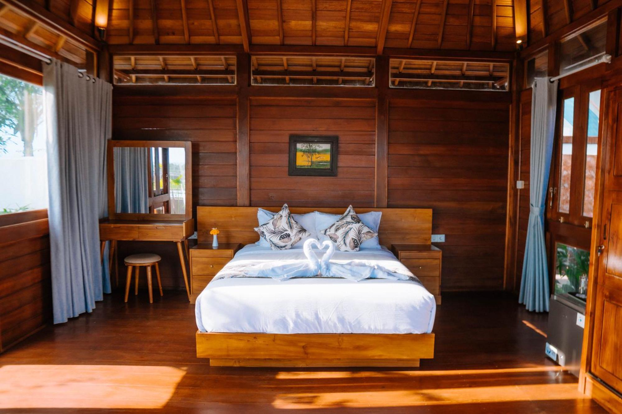 Point Retreats Hotel