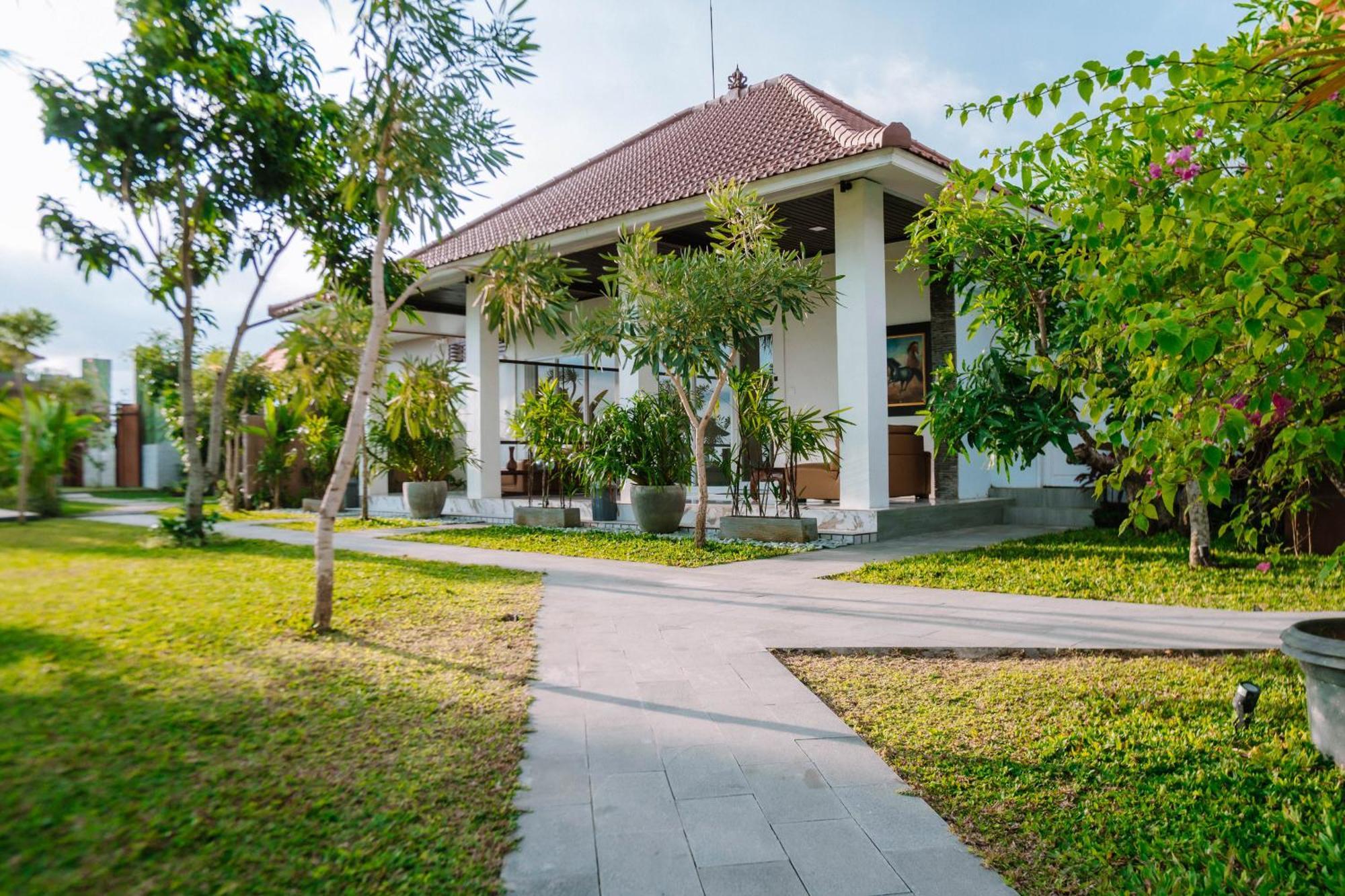 Point Retreats Hotel Krambitan