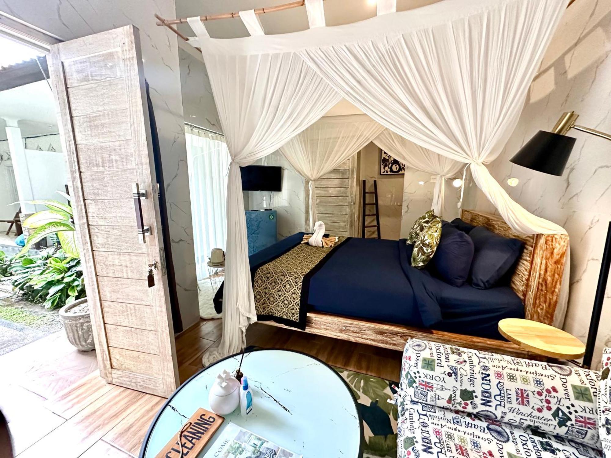 Kubu Seminyak (Bali)