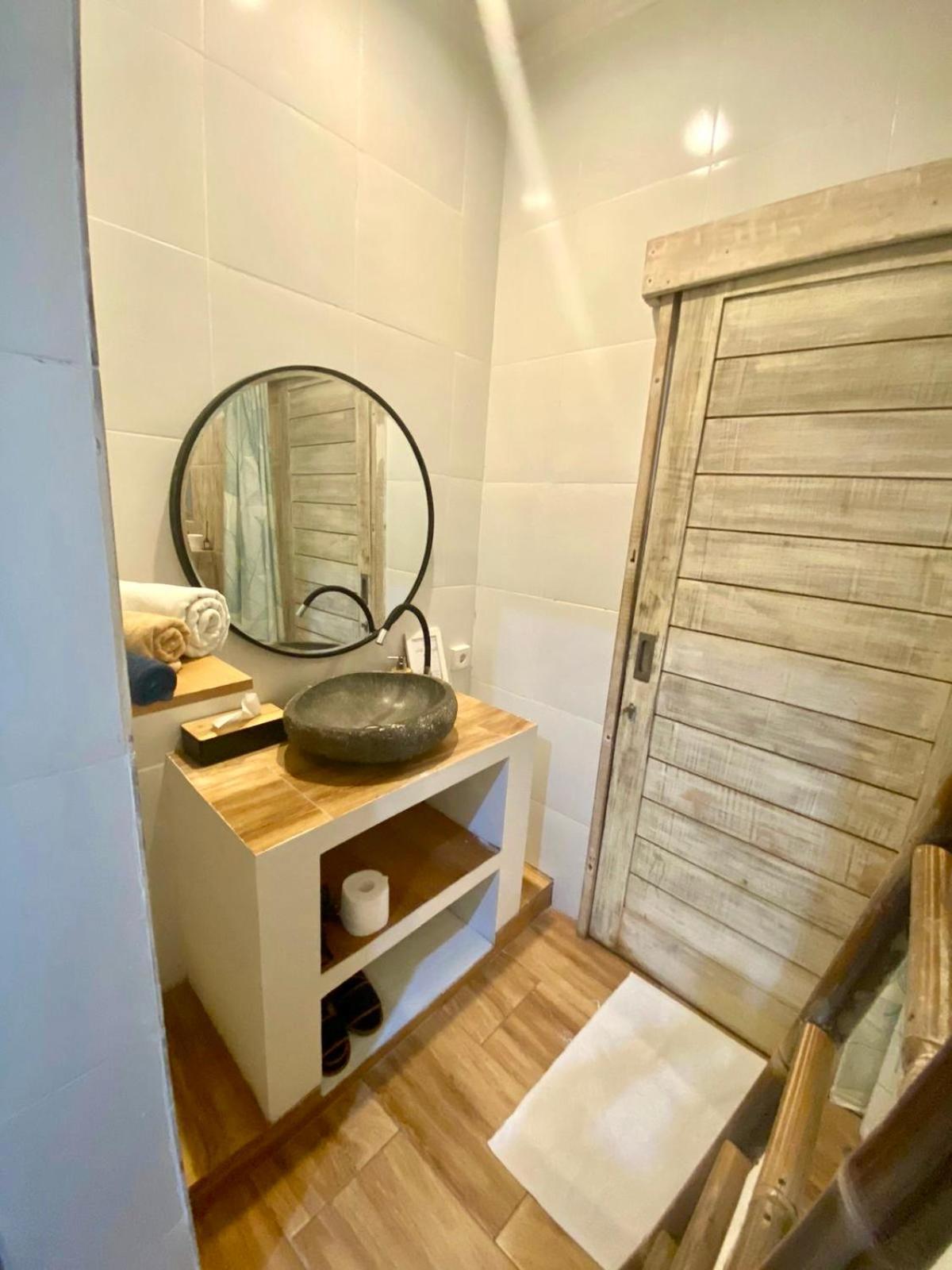 Kubu Guest house *