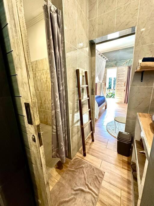 Kubu Guest house *