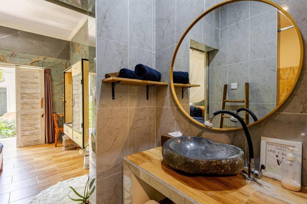 Guest house Kubu Seminyak (Bali)