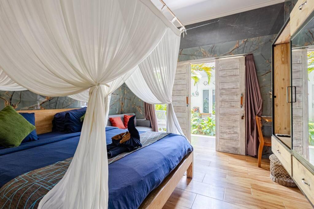 Kubu Guest house *