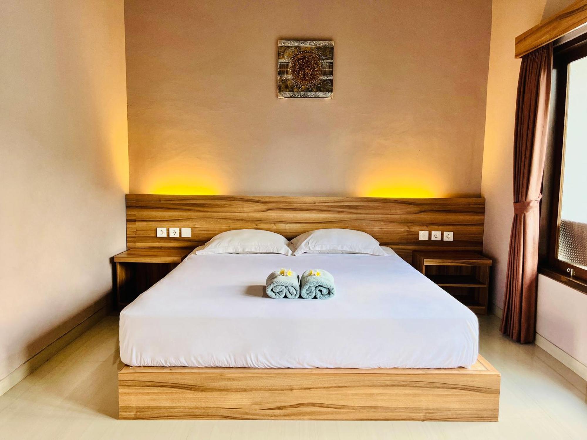 Ariana Resort *