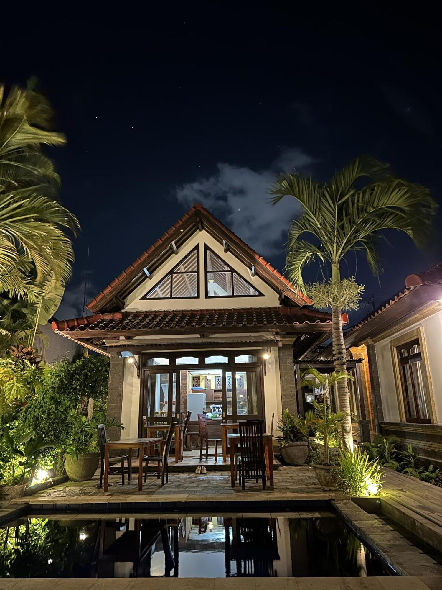 Hotel Bali Stuti 3*