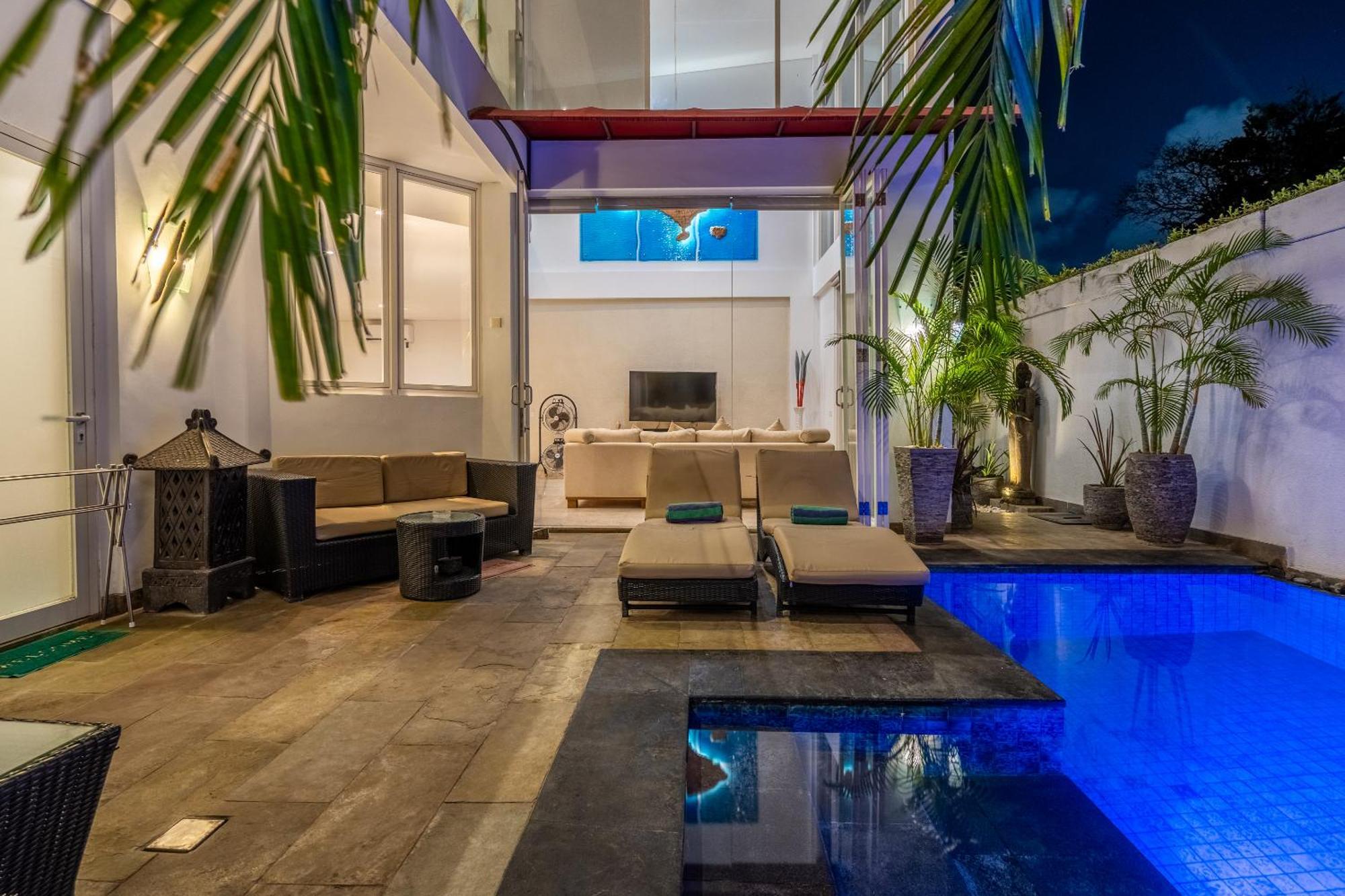 Aq-va & Seminyak