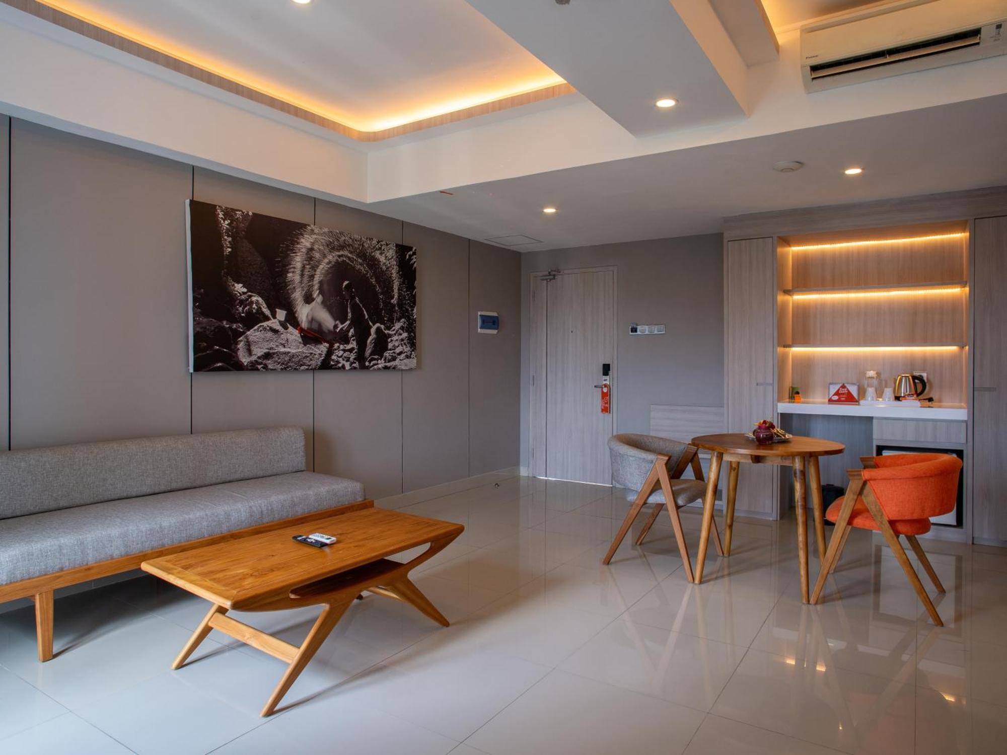 Harris & Residences Riverview Kuta, Bali 4*