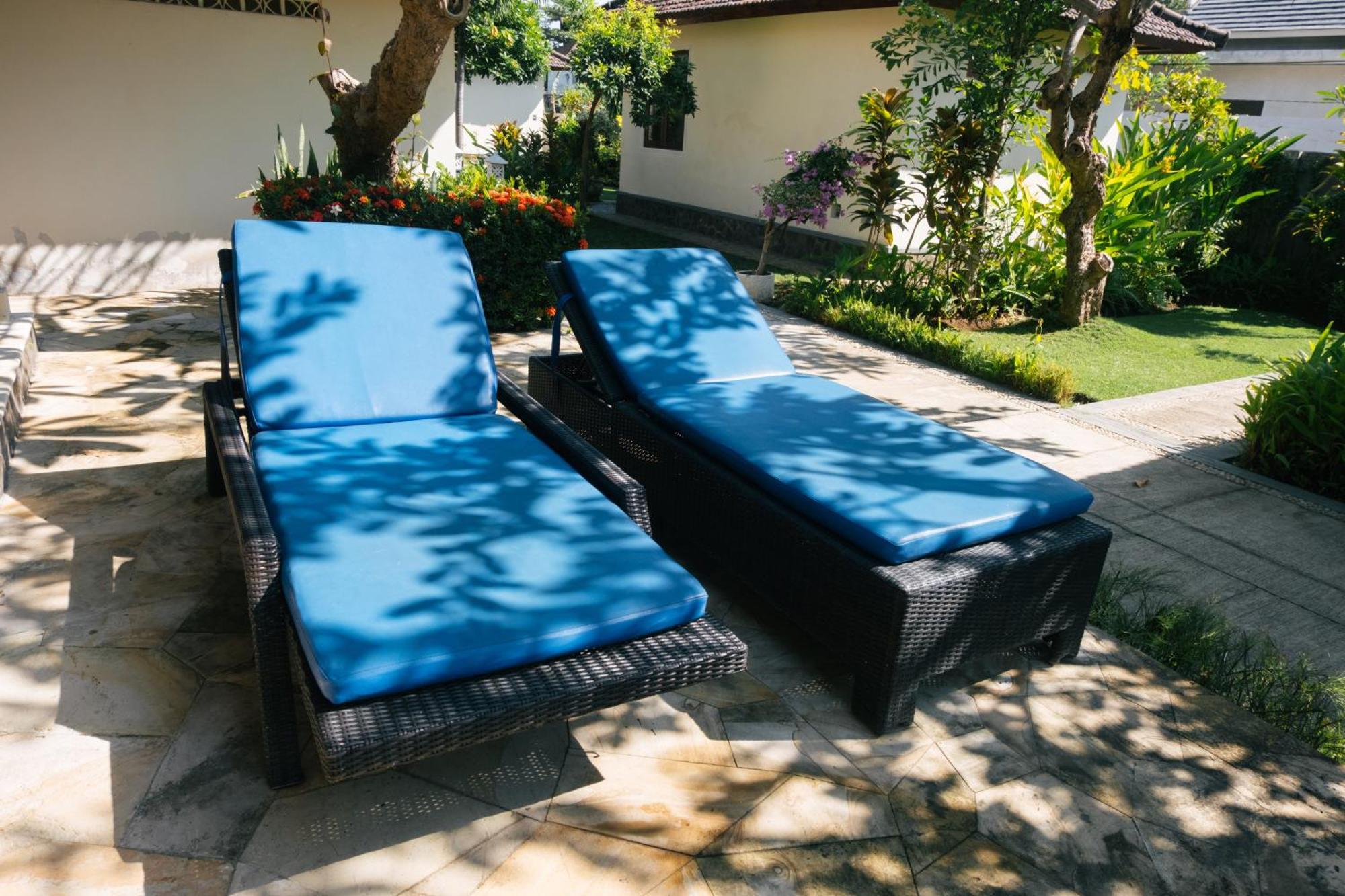 New Starlight 3* Lovina (Bali)