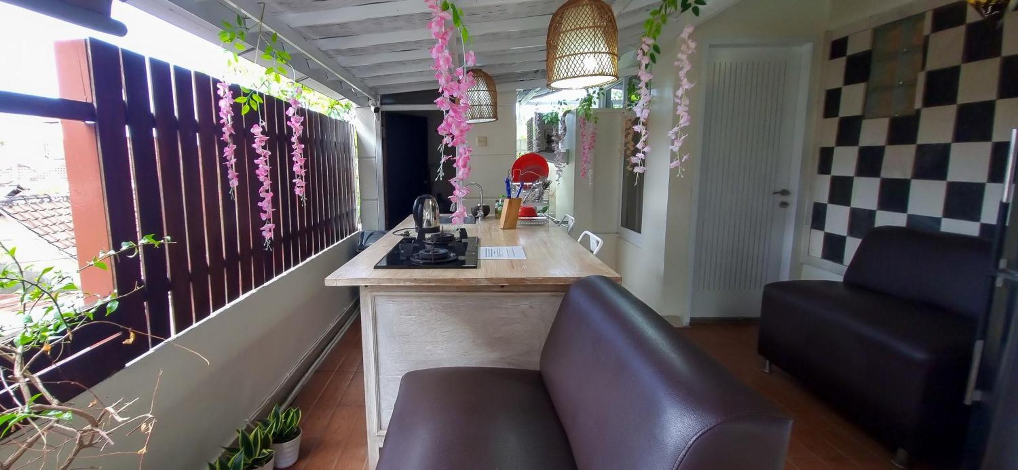 Gustav Bali And Massage Bed & Breakfast