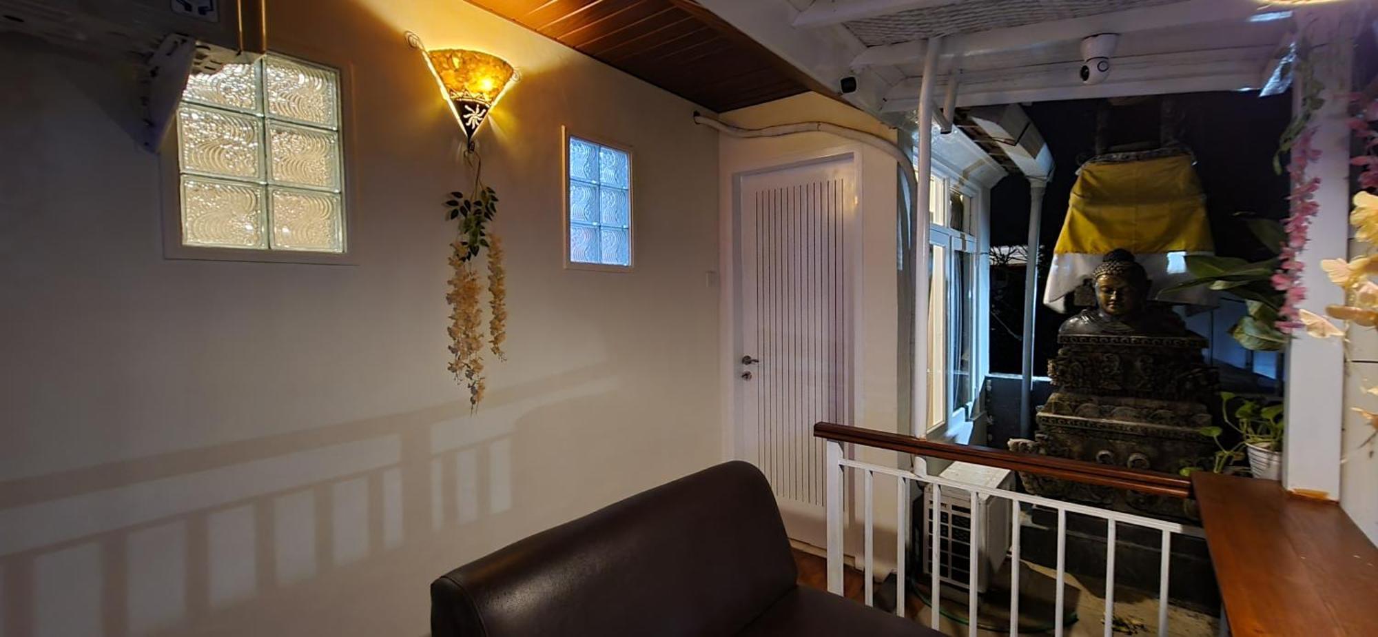 Bed & Breakfast Gustav Bali And Massage