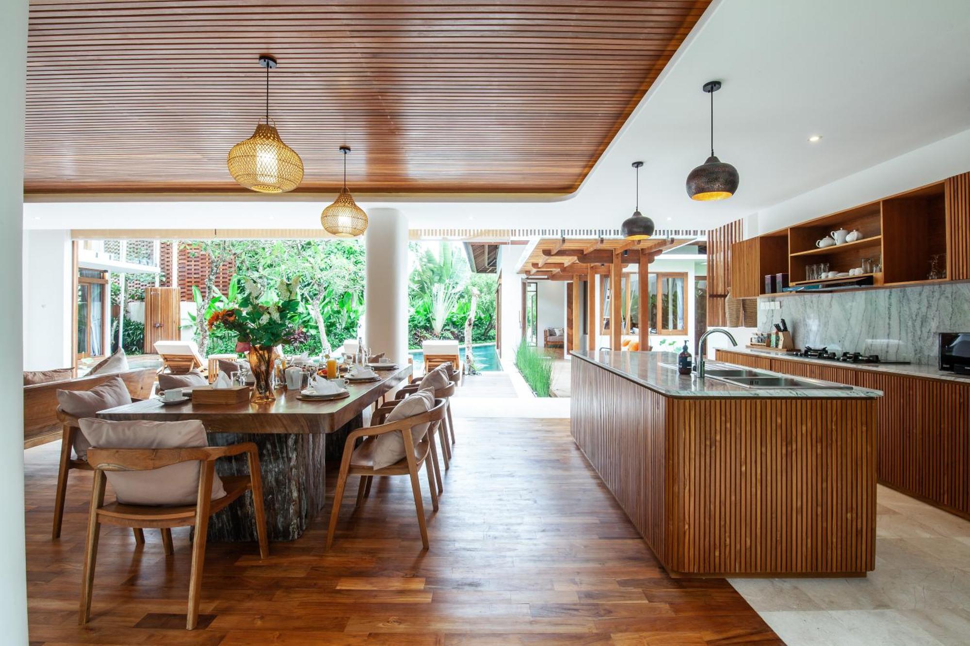 Paya Paya Luxury Near Beach-potato Head Villa Seminyak (Bali)