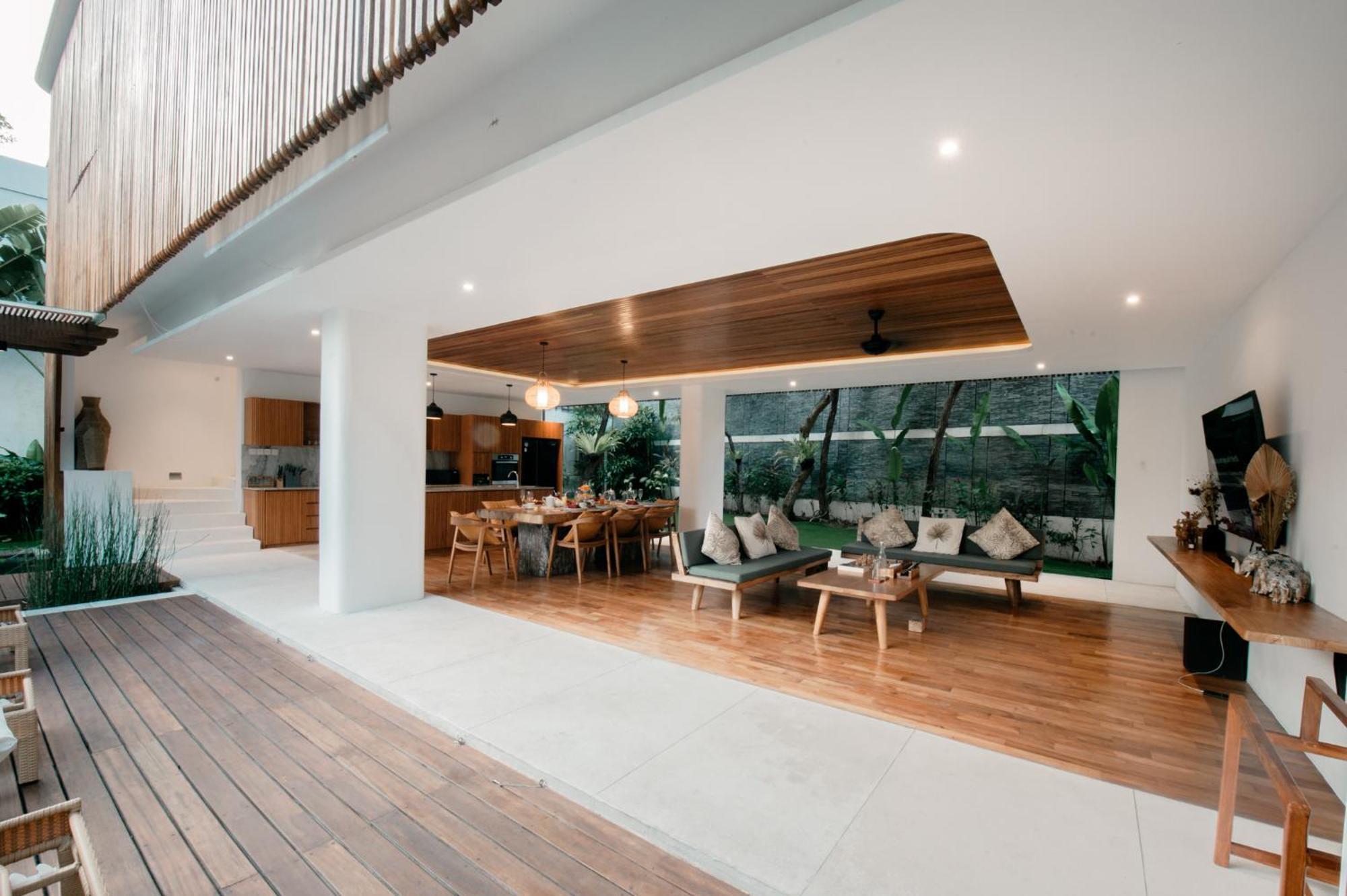 Paya Paya Luxury Near Beach-potato Head Villa Seminyak (Bali)