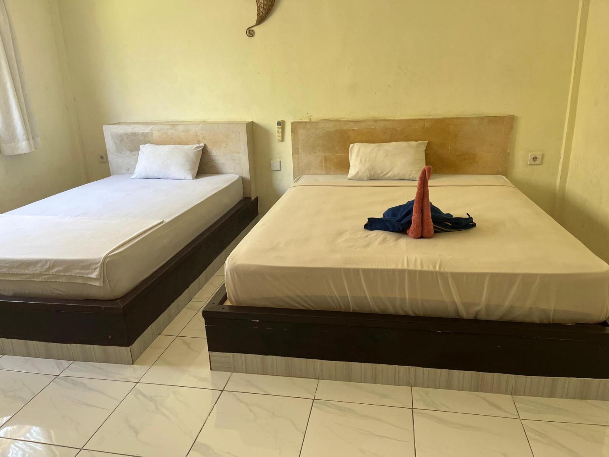 Stop Homestay, Rooftop Restaurant And Bar