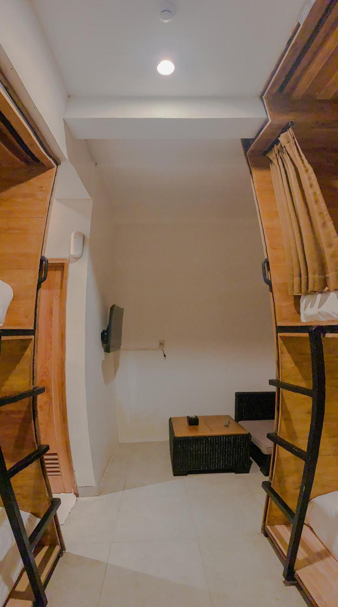 Hostel Dbeds Kuta Kuta (Bali)