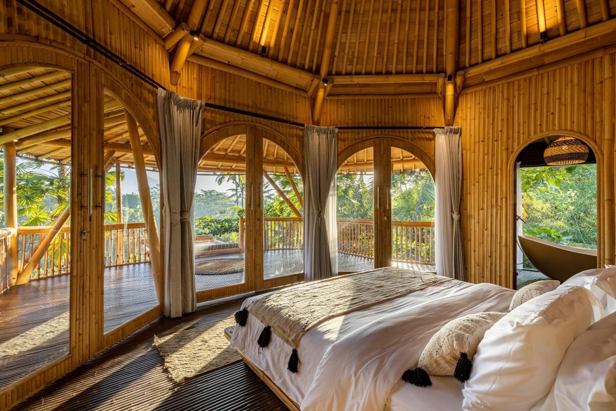 Resor Eco Six Bali *