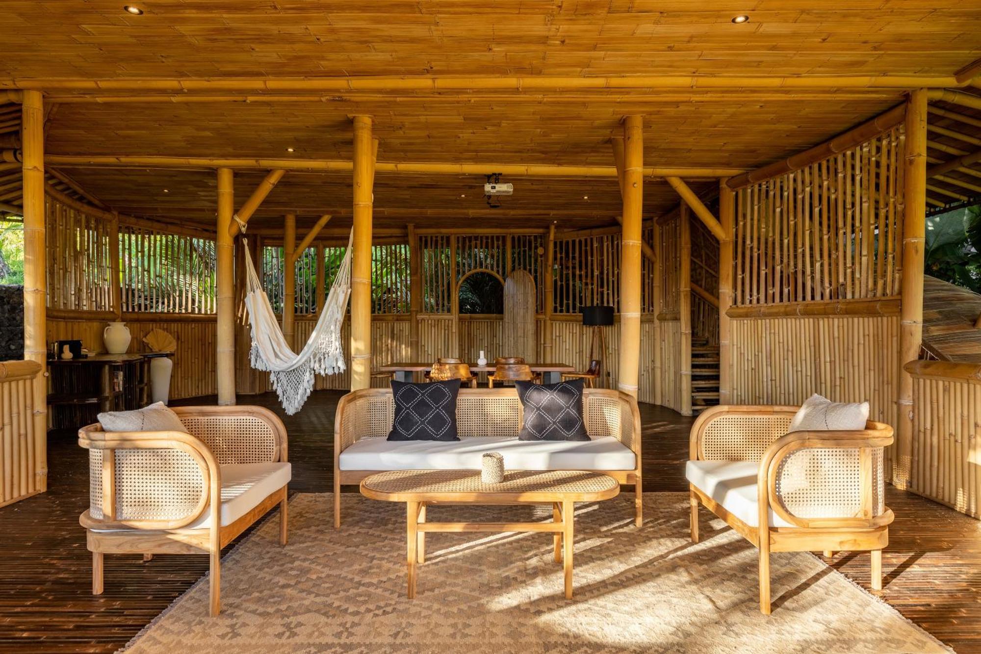 Resor Eco Six Bali
