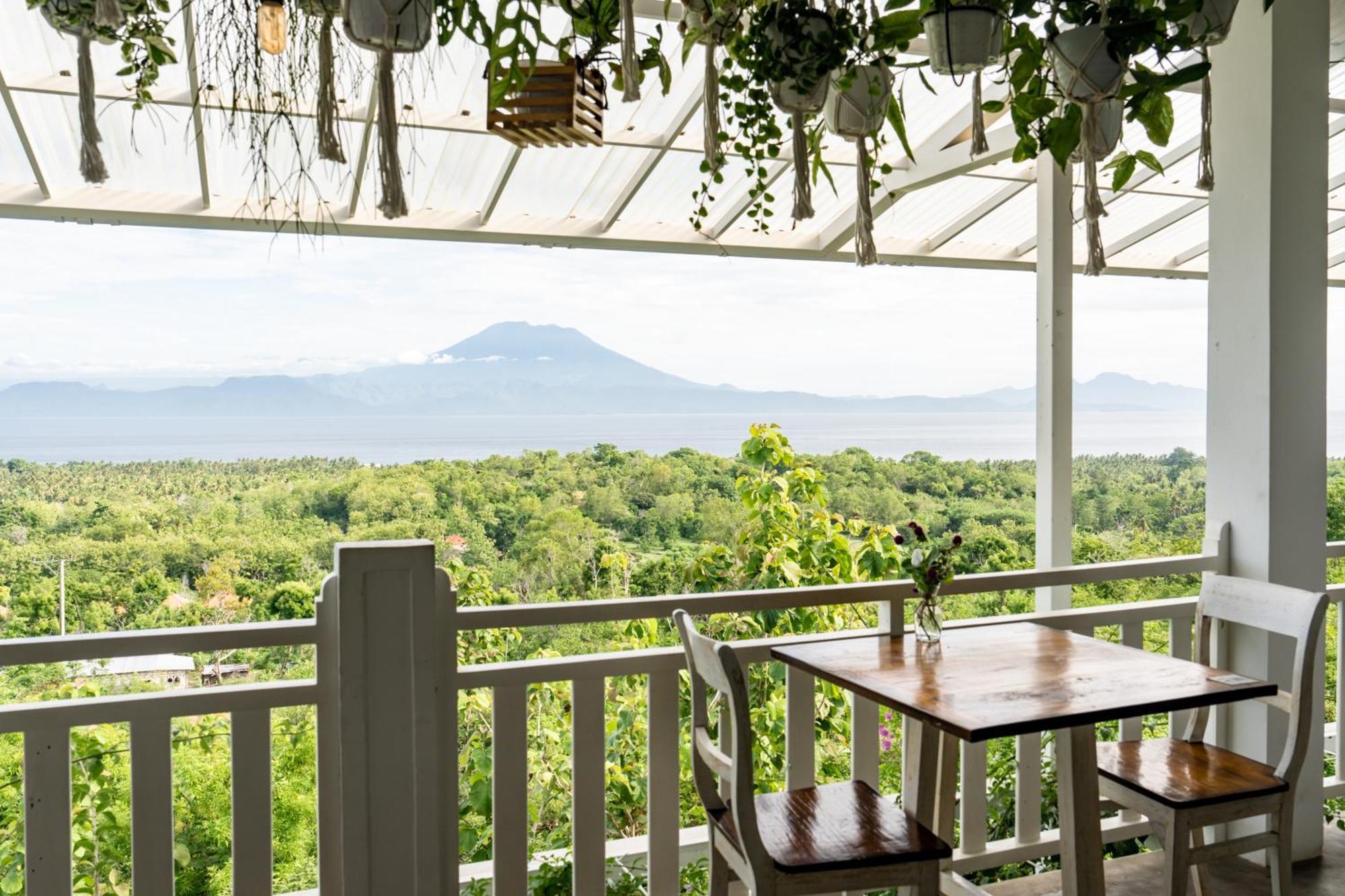 Resort Mambo Hill Toyapakeh