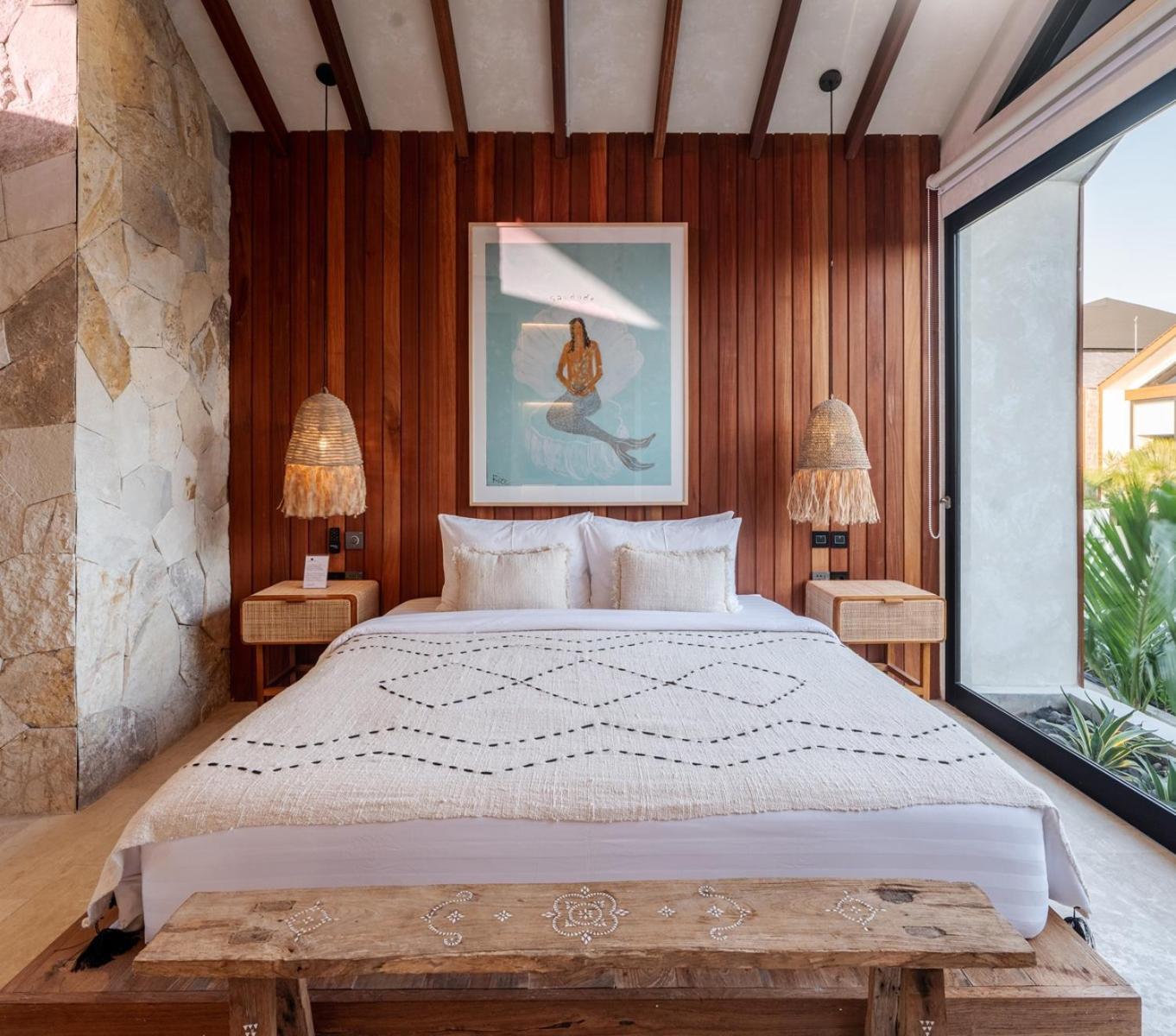 Blacksand Echo Villa