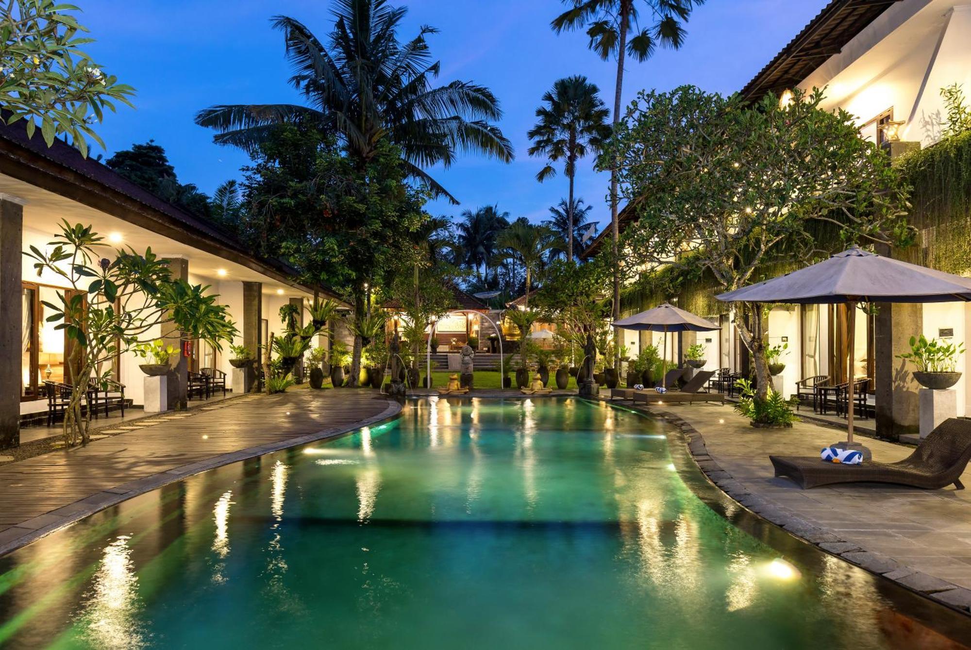 Hotel Raya Boutique