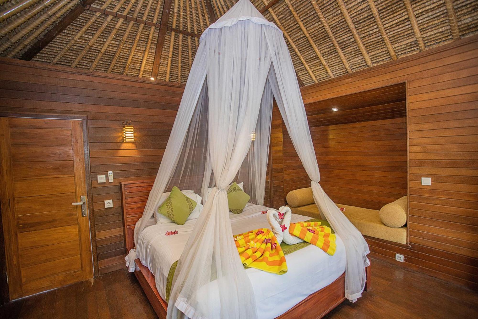 Mantra Huts