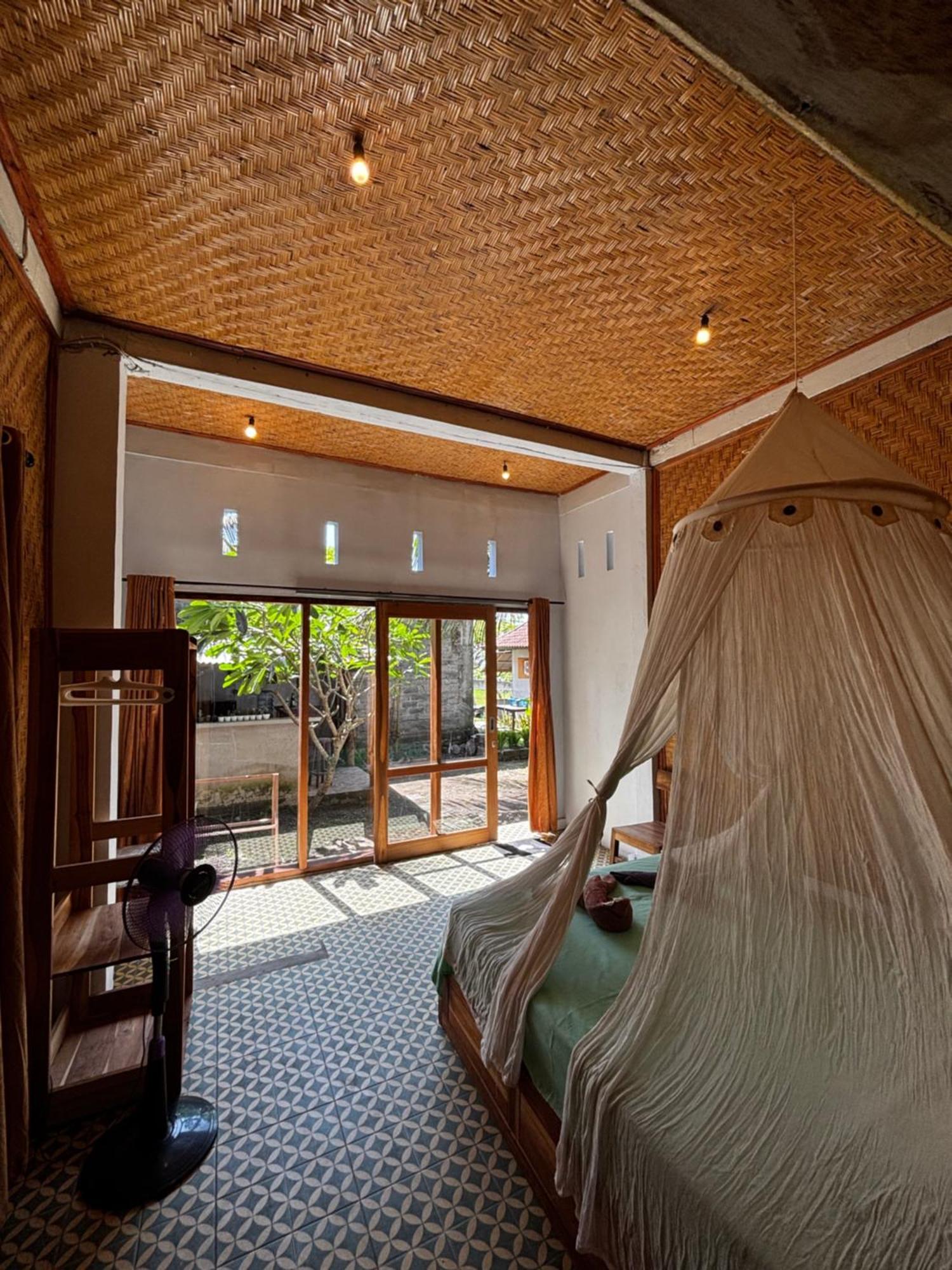 Guest house The Nyamo Surf & Pulukan