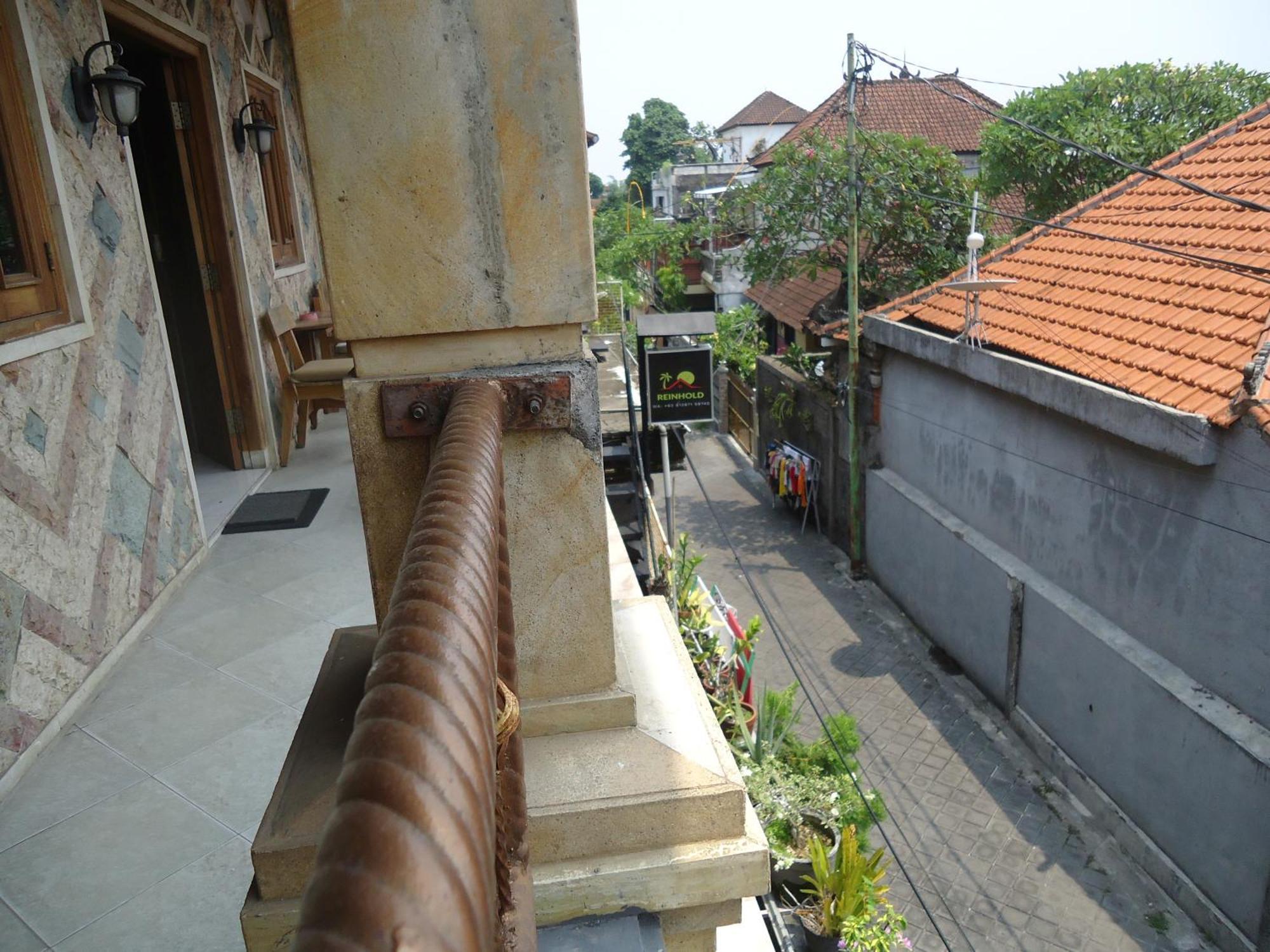 The Reinhold Bali