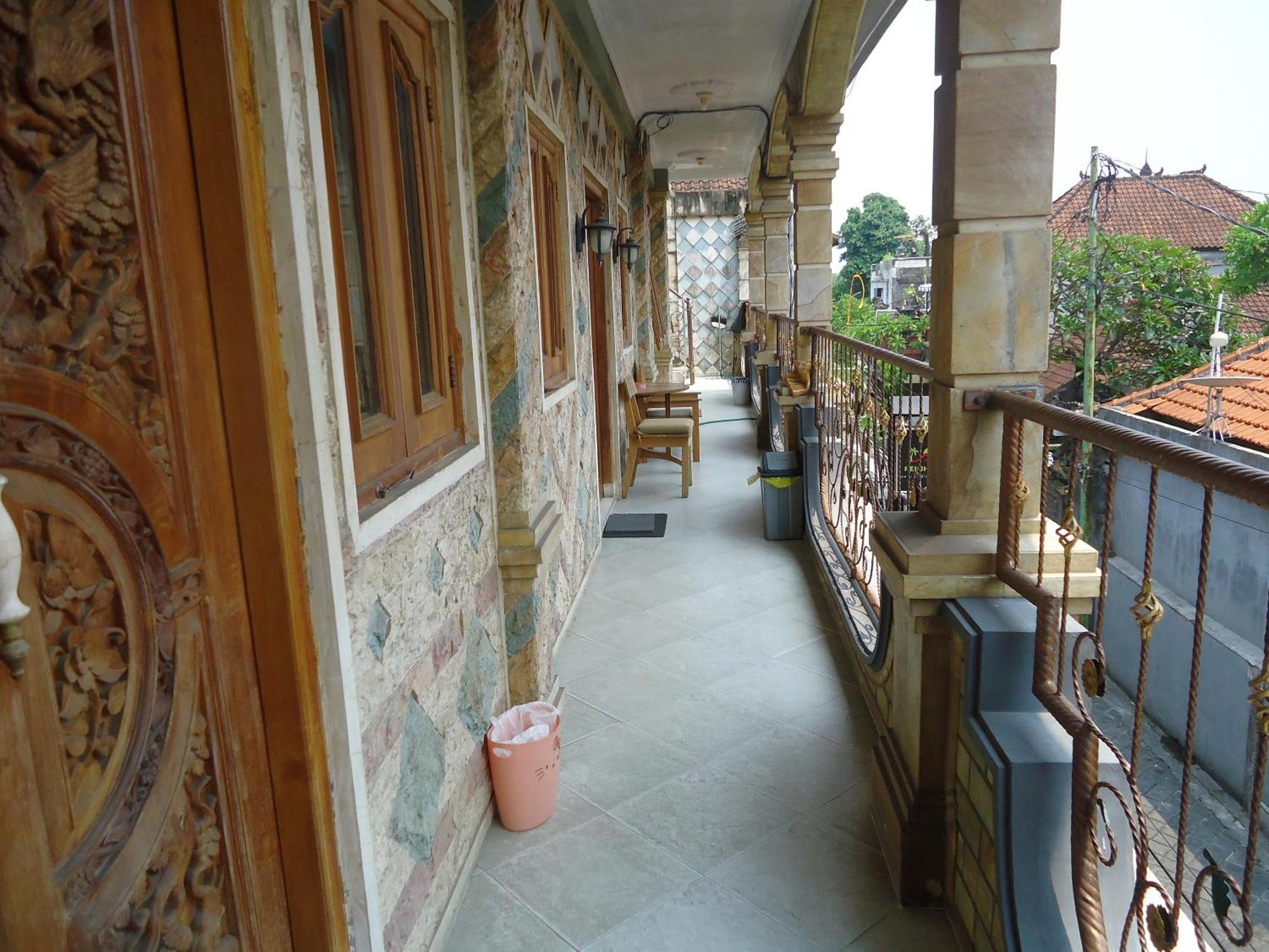 The Reinhold Bali Guest house *