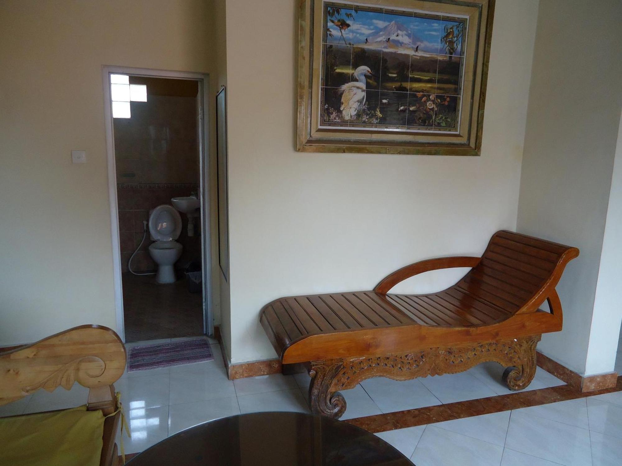 The Reinhold Bali Guest house *