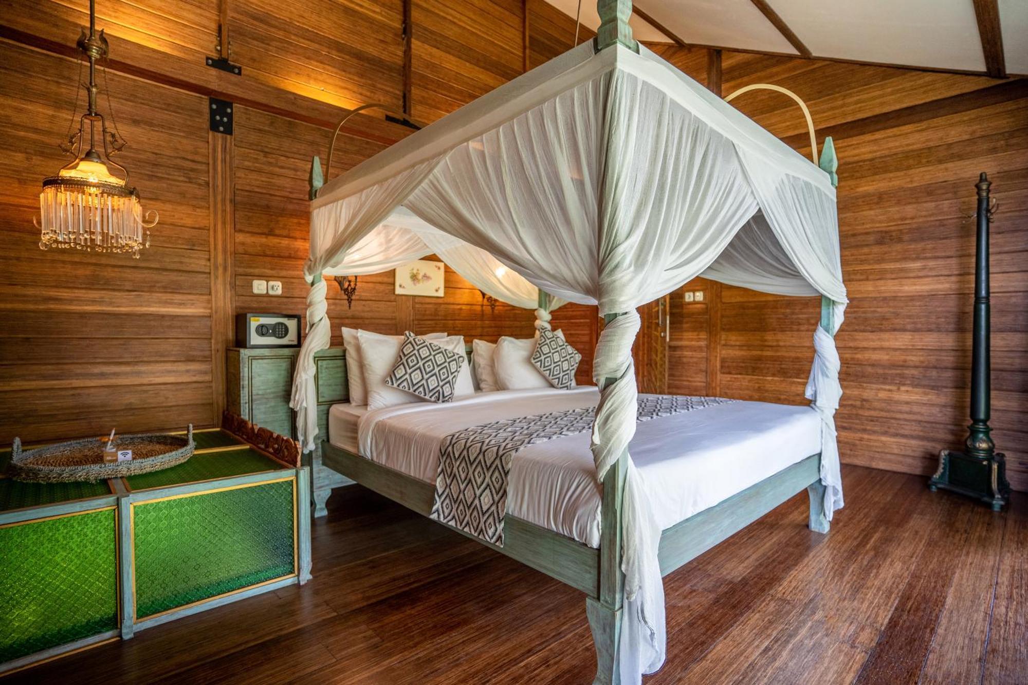 Atra Bambulogy By Bambulogy Lodge Kerobokan (Bali)