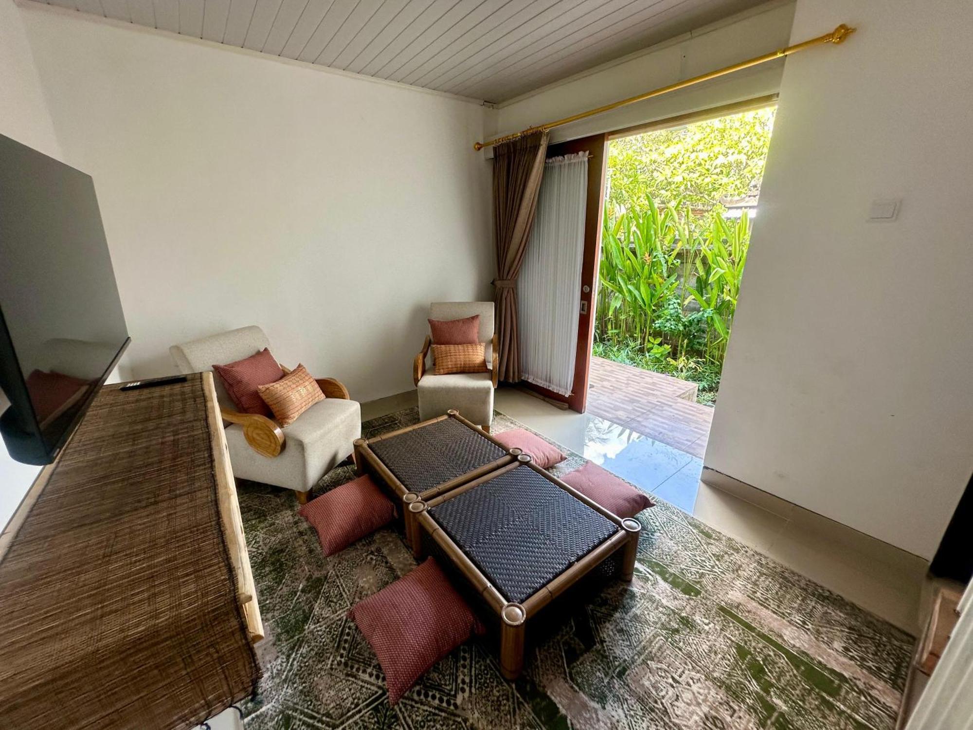 Guest house Puri Saren Anyar *