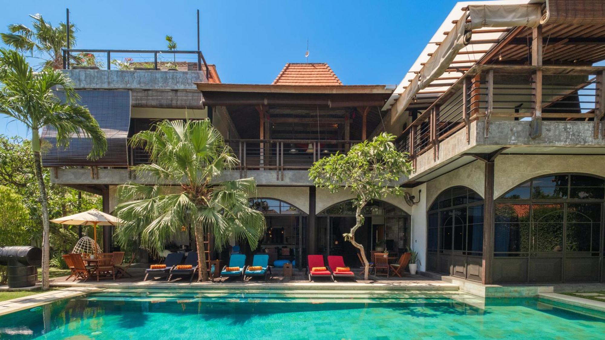 Niconico Mansion By Finder Seminyak (Bali)