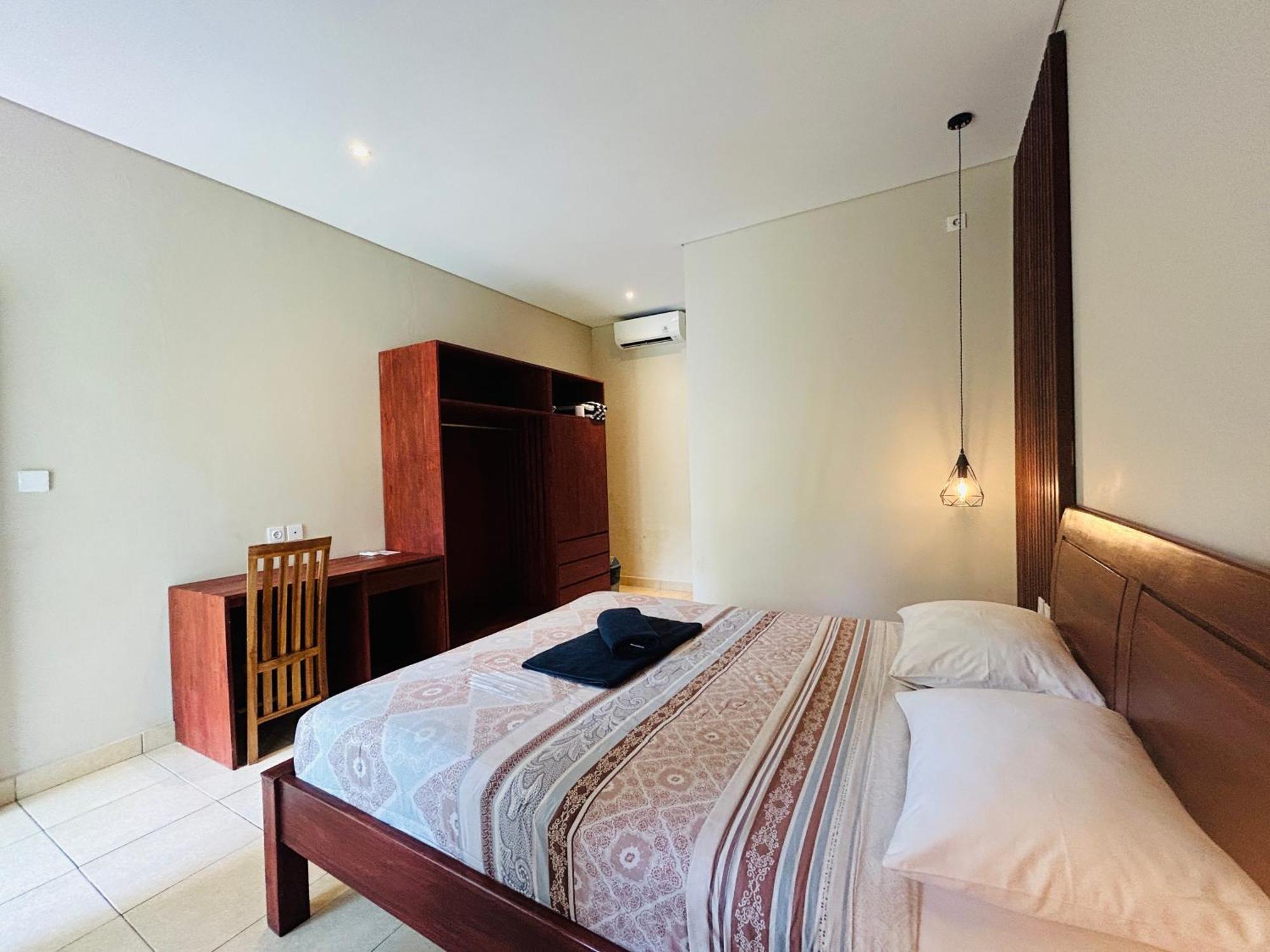 Guest house Tregge Surf Camp *