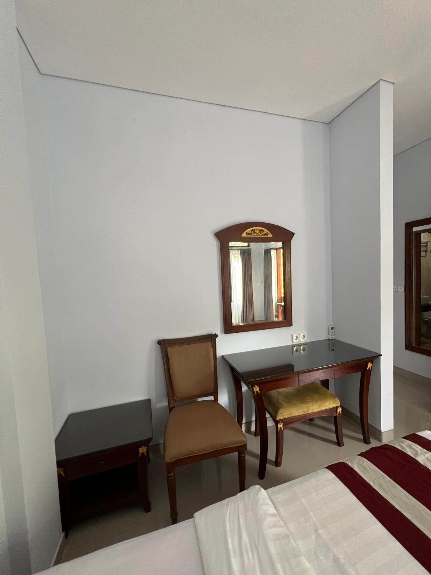 Mandhasativa Homestay