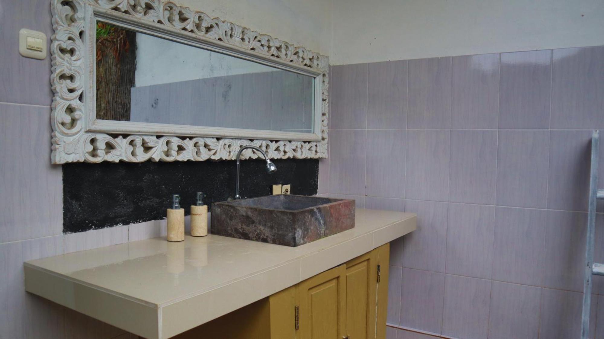 Pranajaya Loka Hotel 3*