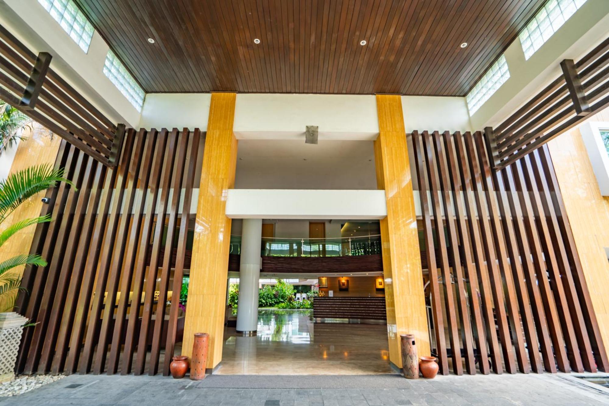 Hotel Bintang Kuta 4*