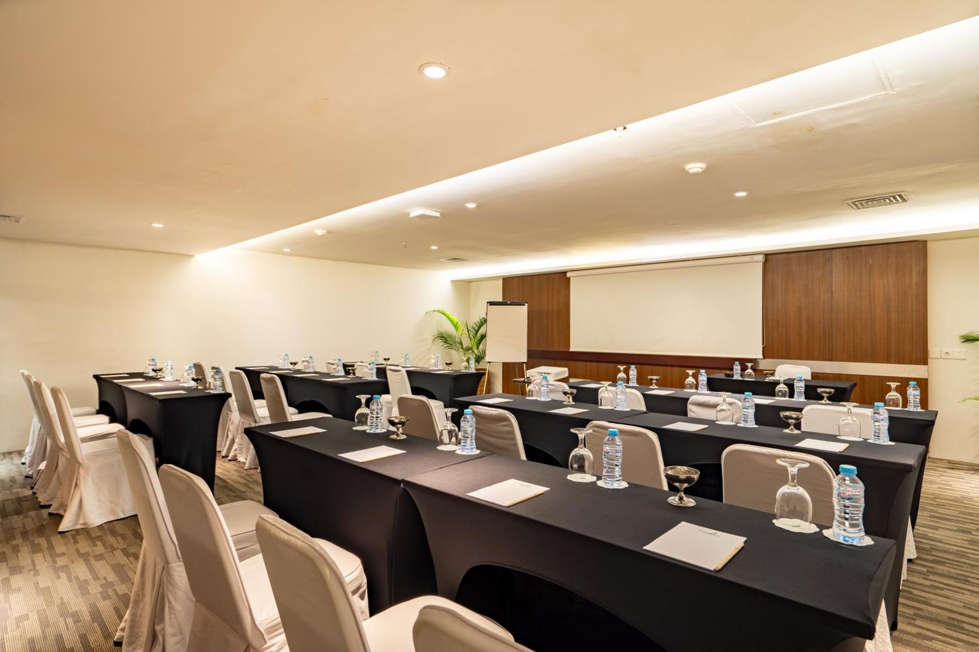 Bintang Kuta Hotel 4*