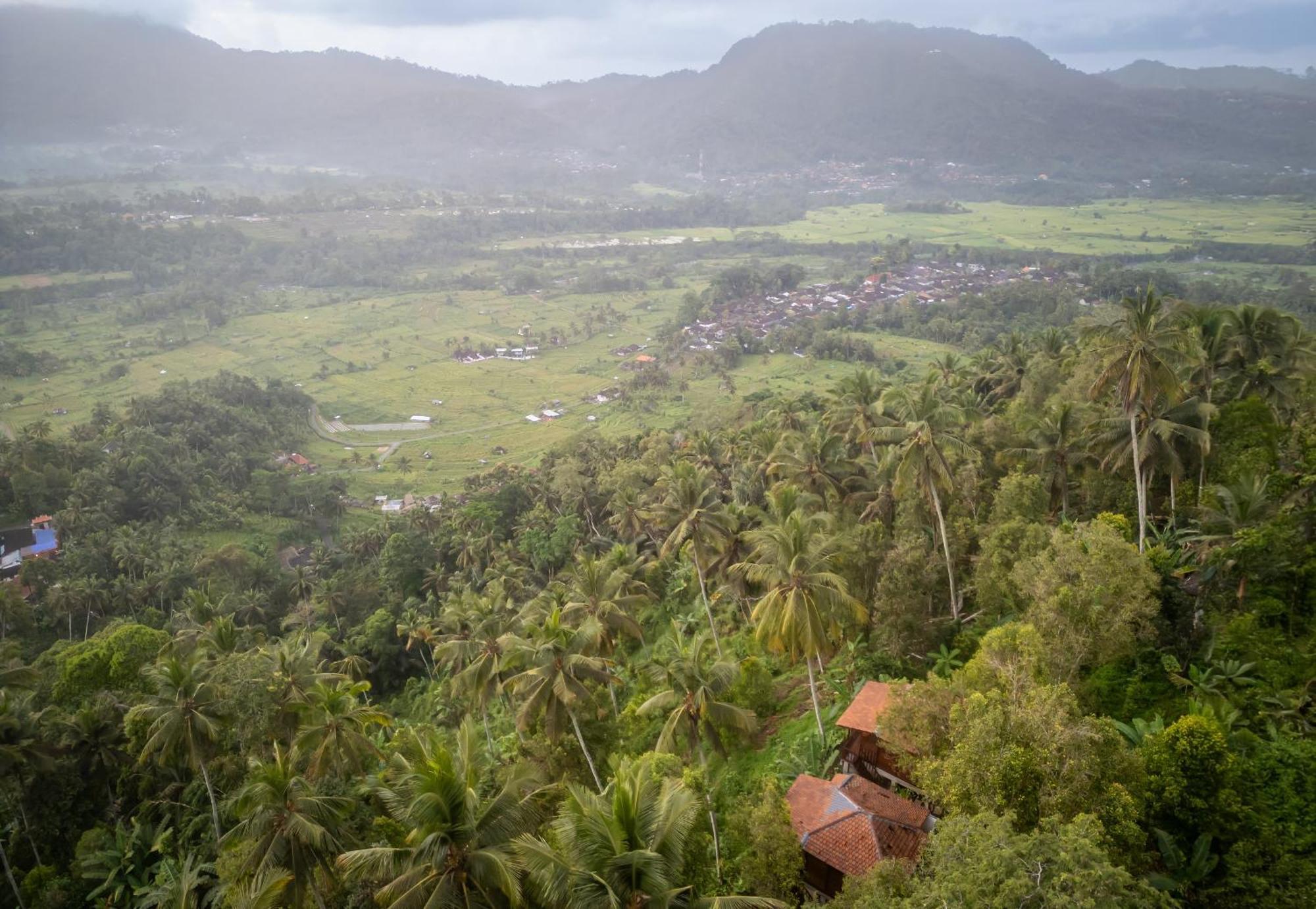 Lodge Cemara Hill By Samhita Bali Silebeng