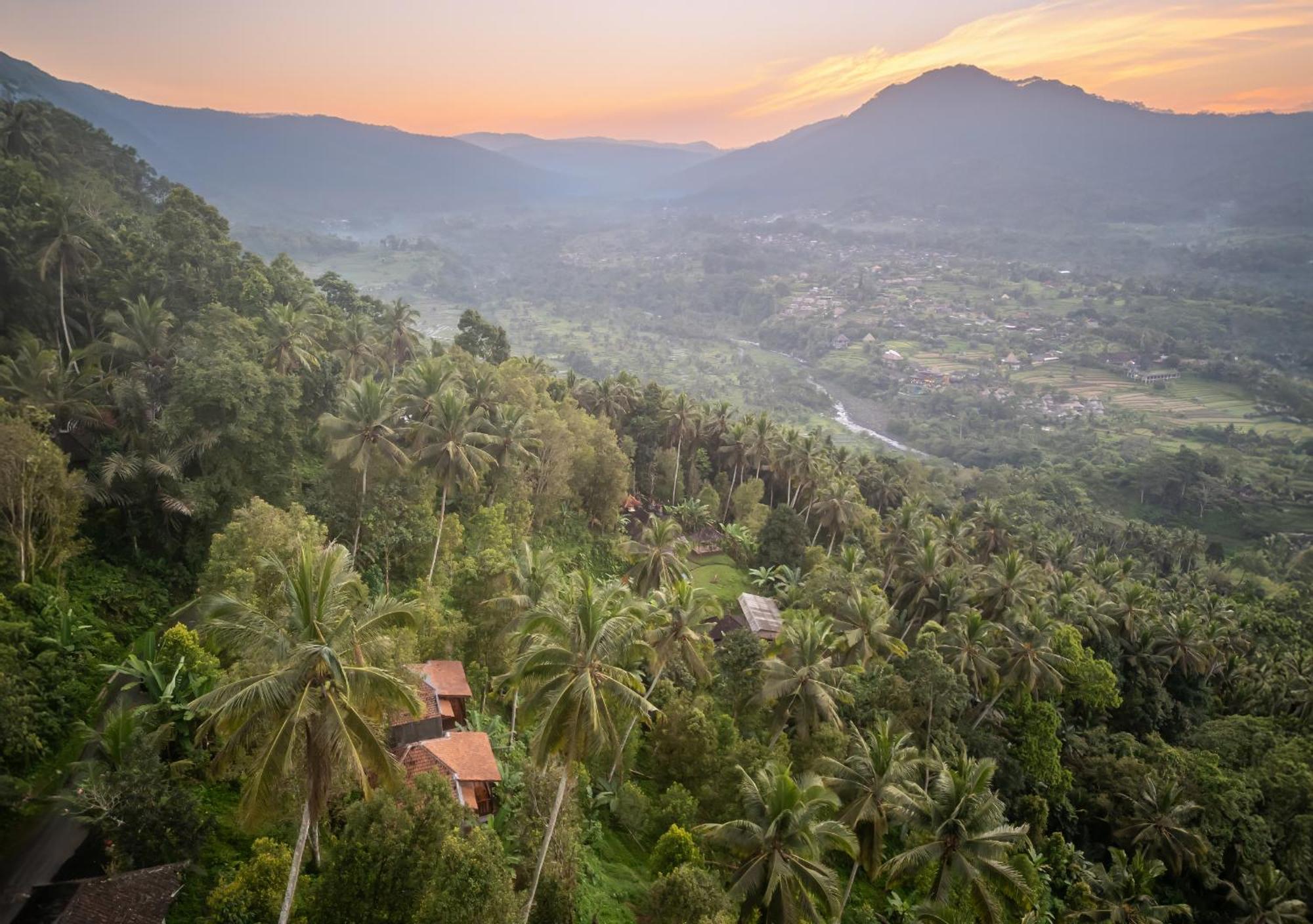 Cemara Hill By Samhita Bali Silebeng