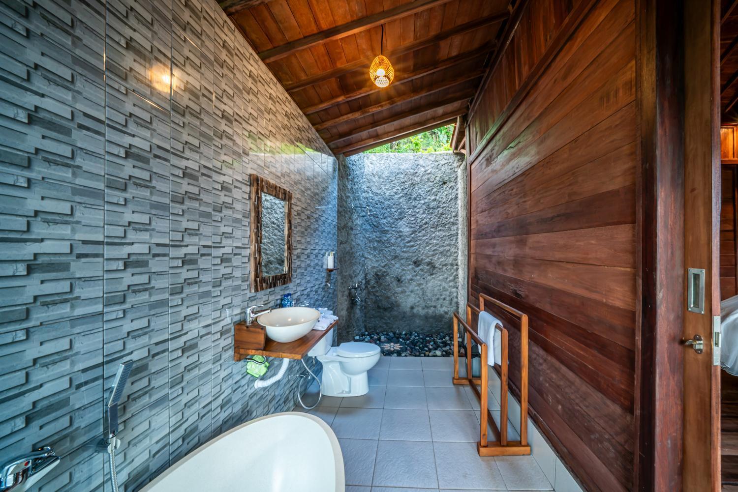 Lodge Cemara Hill By Samhita Bali *