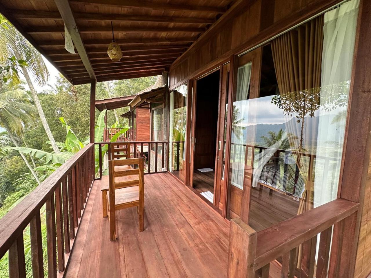Lodge Cemara Hill By Samhita Bali Silebeng