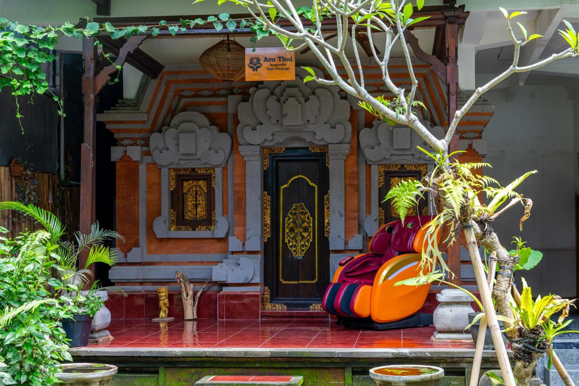 Kausala Bisma Guest house